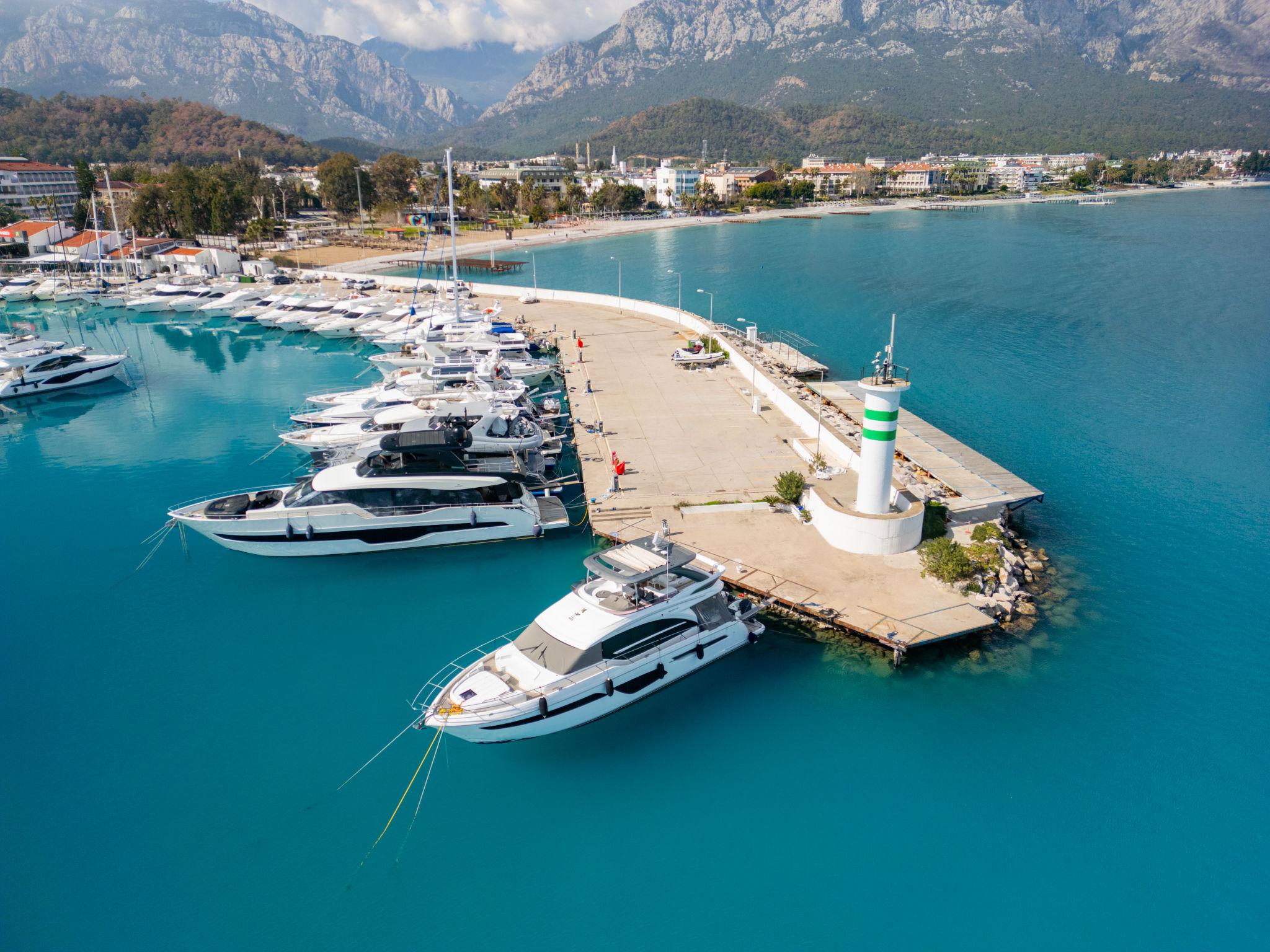 Kemer Marina private transfer destination