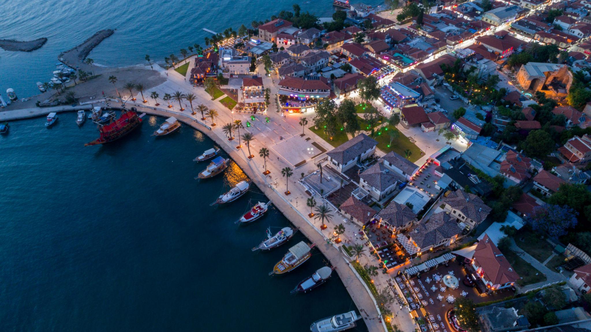 Side Center VIP Transfer from Antalya Airport